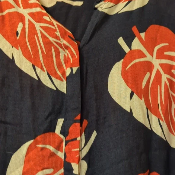 Lucky Brand Orange and Navy Sleeveless Boxy Blouse. 2 For $10 - Picture 2 of 5